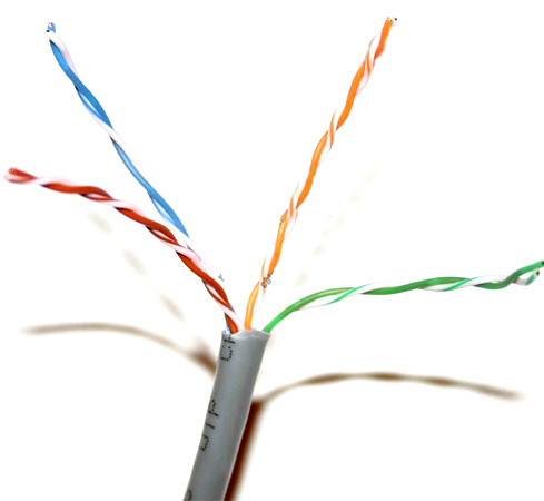 Tömör 4 x 2 x 0,5 UTP CAT.5e Solid Cable 305m